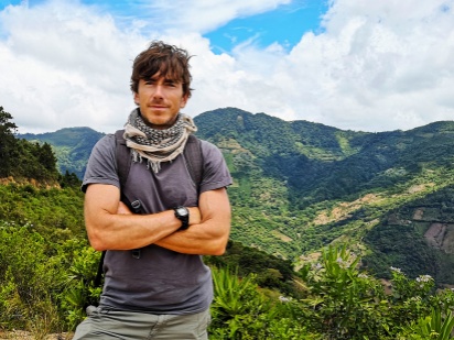 Simon Reeve - To The Ends Of The Earth